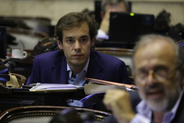 Leandro López envuelto en una nueva polémica, ratificó su postura de estar “en contra a los subsidios por regiones”.