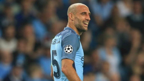 Zabaleta estará desde el inicio junto a Otamendi.