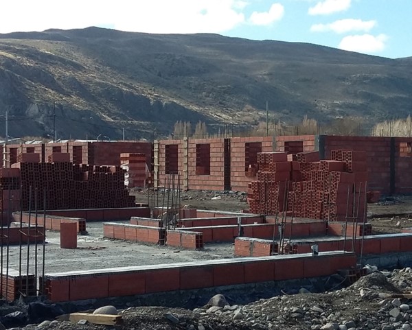 En marcha. Una postal de las nuevas edificaciones en la cordillera. 