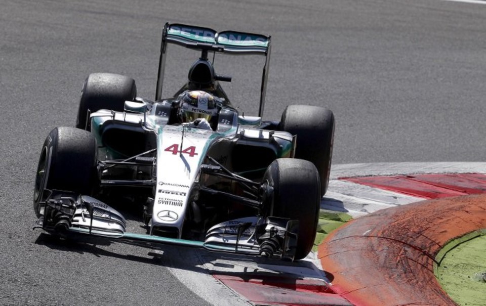 Hamilton voló en el segundo entrenamiento libre de Monza.