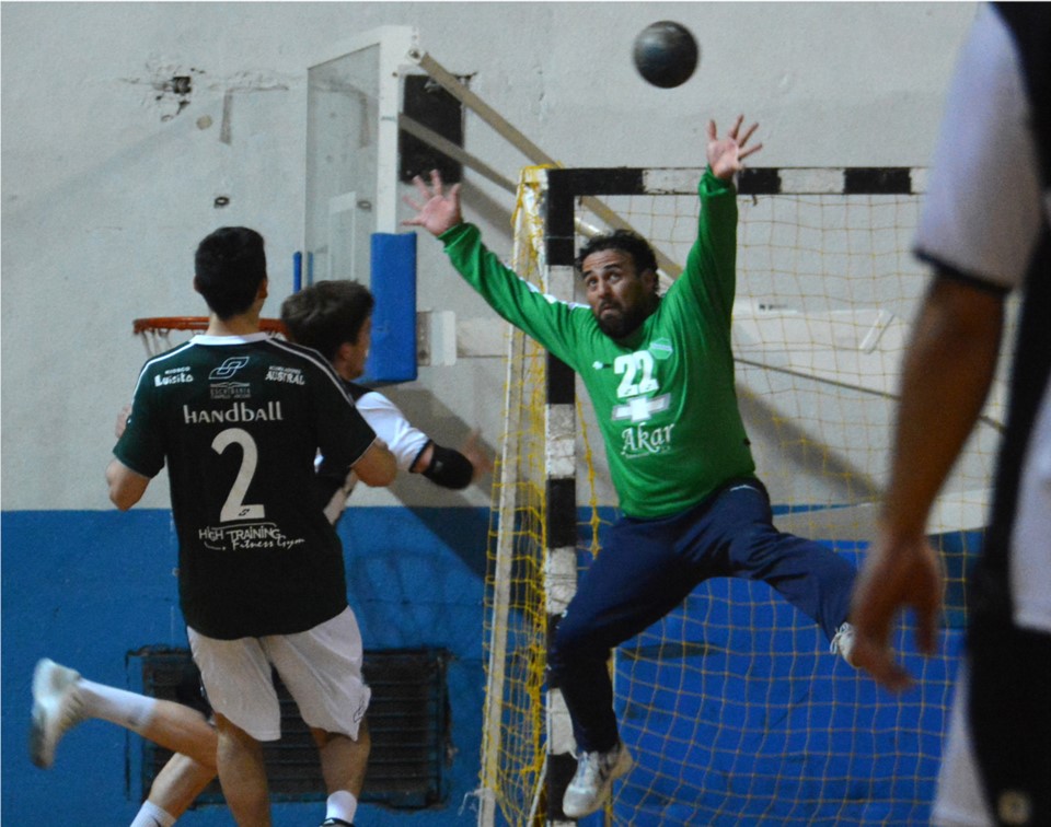 Nueva Generación le ganó la final del provincial de varones a Petroquímica por 30-24 y jugará el Nacional A.