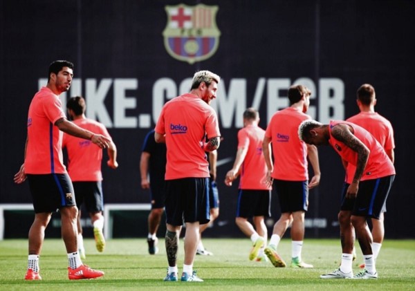 Luis Suárez, Lionel Messi y Neymar volvieron a entrenarse juntos. El mejor tridente del mundo.