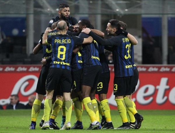 Palacio anotó un gol en la victoria del Inter por Copa Italia.