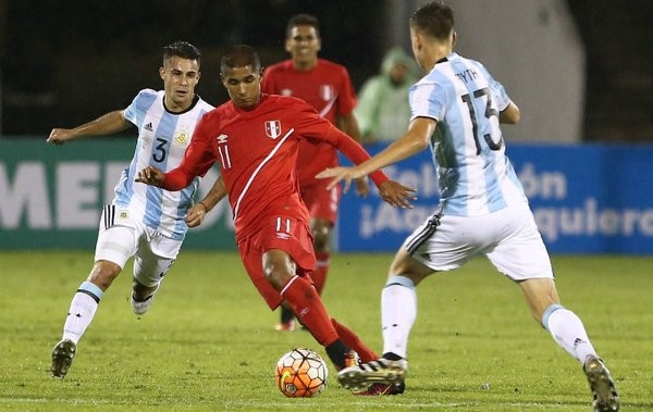 Con un gol agónico del jugador de Racing Lautaro Martínez, Argentina salvó un punto.