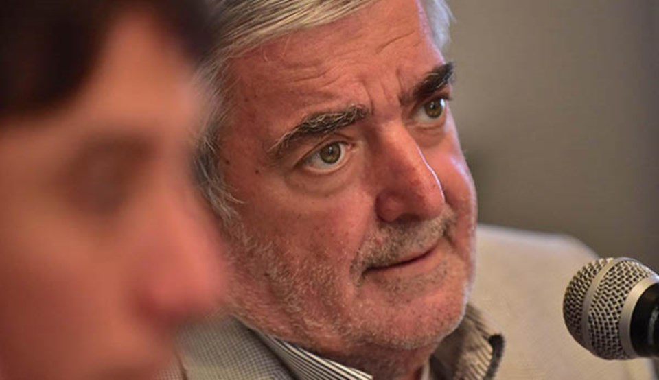 “A ponerse las pilas y a trabajar”, les dijo Das Neves a los médicos.