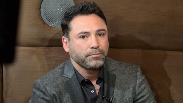 Arrestaron al ex boxeador Óscar de La Hoya por conducir alcoholizado.