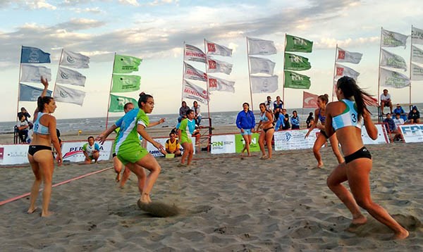 El Balneario El Cóndor, de la ciudad de Viedma, fue sede de la primera fecha del Circuito Patagónico 2017. La segunda se jugará en Puerto Madryn.