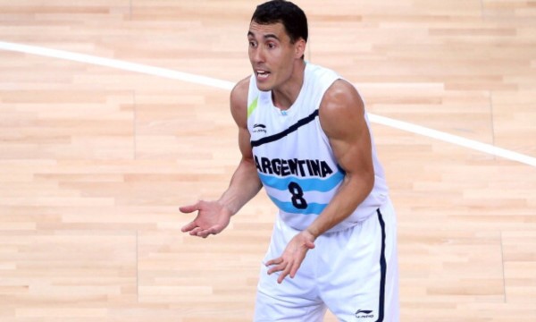Pablo Prigioni anunció su retiro del básquetbol profesional.