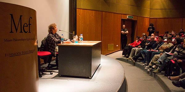 La actividad se desarrolló en el MEF de Trelew, organizada por la Secretaría de Cultura y el INAMU.