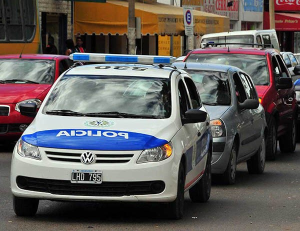 El grueso de los móviles policiales estaba parado en las comisarías.