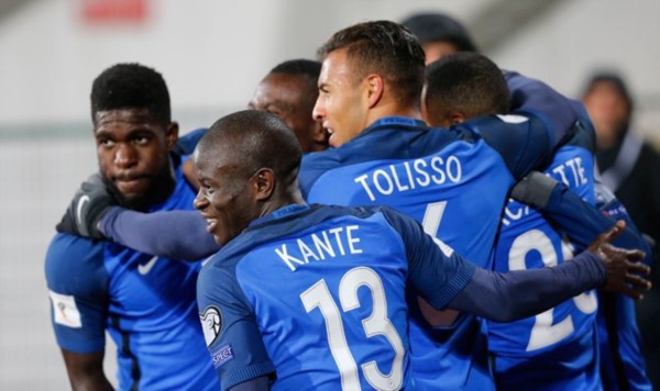 Francia triunfa ante Bulgaria y está a un paso del Mundial.