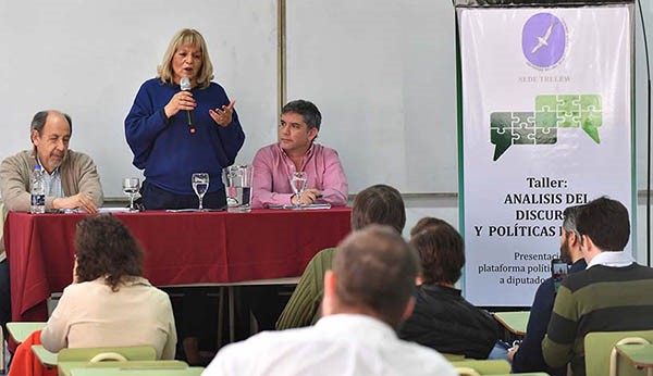 Bermejo y Muñoz participaron de la charla abierta en la Universidad.