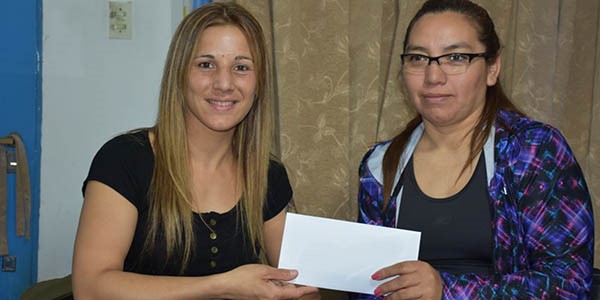 La boxeadora trelewense Soledad Matthysse recibió un aporte para afrontar la pelea del 28/10 en Córdoba.
