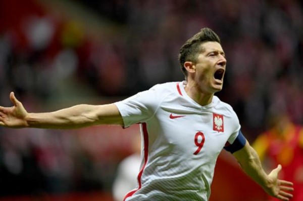 Polonia vuelve a un Mundial 12 años después. Robert Lewandowski marcó un gol.