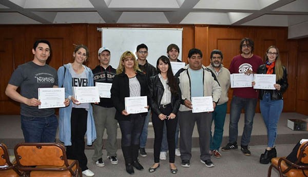 Los emprendedores participantes del curso desarrollado en la CICECH.