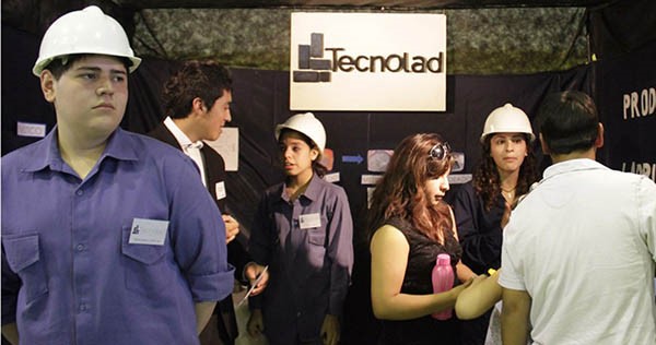 Desde la década del 90 viene realizándose la muestra con marcado impacto socioeducativo en la ciudad.