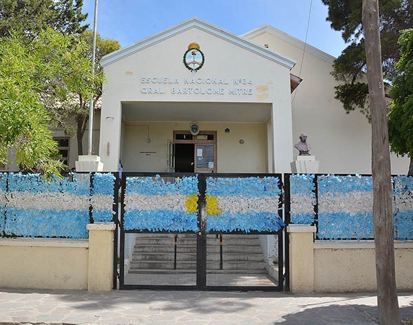 La Escuela 100 de Gaiman, apadrinada por el ARA San Juan, el submarino que es buscado en el mar Argentino.