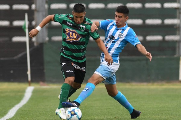 Chicago arrancó perdiendo en Mataderos pero logró rescatar un punto.