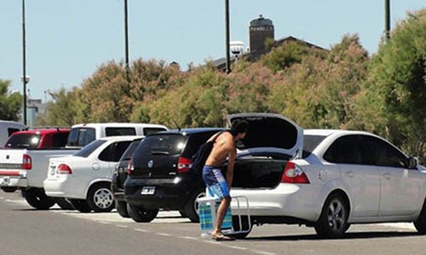 Estacionar, ahora, tendrá un costo superior al del verano pasado.