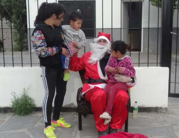 Grandes y chicos participaron del evento organizado por Policía. 