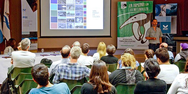 La presentación se llevó a cabo en el Salón Auditorio “José M. Orensanz” del CCT CONICET CENPAT de  Madryn.