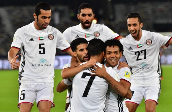 Al Jazira derrota al campeón de Asia, Urawa Reds, y avanza a su primera semifinal de Mundial de Clubes.