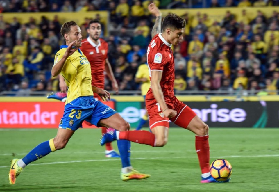 Joaquín Correa y su primer gol en La Liga, lo festejó con el público.