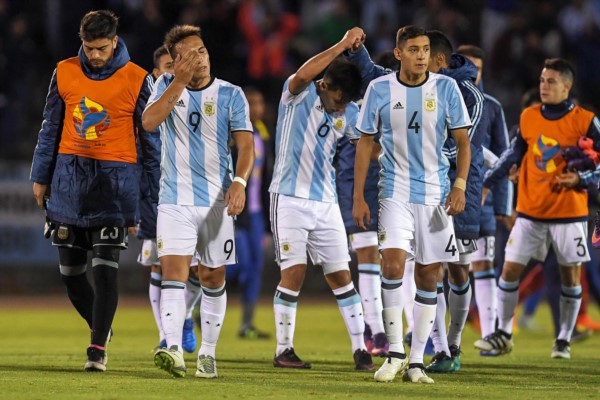 El equipo de Ubeda sufrió un duro golpe con Ecuador y hoy debe ganarle a Brasil.