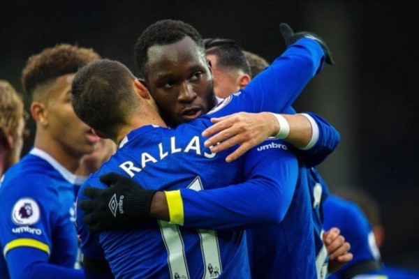 Con goles de Mirallas, Schneiderlin y Lukaku, Everton goleo 3 a 0 al West Bromwich.