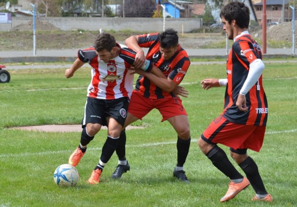 Independiente de Trelew cerró la fase de la mejor manera.