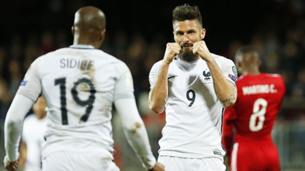 Francia gana en Luxemburgo con doblete de Giroud y sigue líder de su grupo.