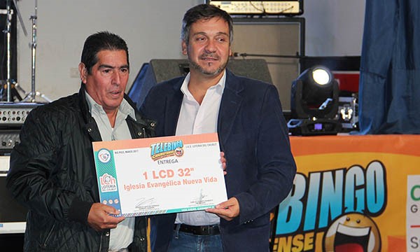 Premios viajeros. Lotería del Chubut llegó con el Telebingo a Río Pico.
