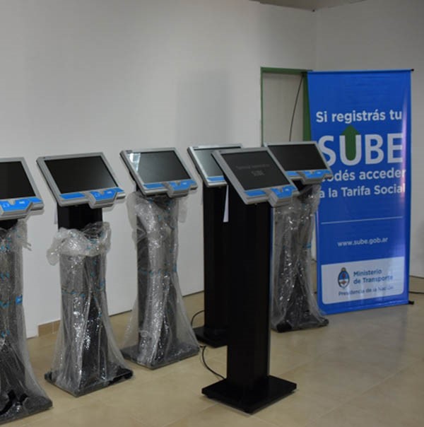 Flamantes. El equipamiento que ya está en Trelew para ser instalado.