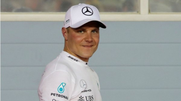 Bottas vence a Hamilton para lograr su primera pole en la F1.