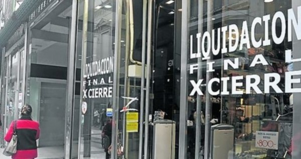 Los empleos bajaron 0,7%, de acuerdo con las Estadísticas de Registros Laborales difundidas por el organismo oficial, correspondientes al cuarto trimestre del 2016.