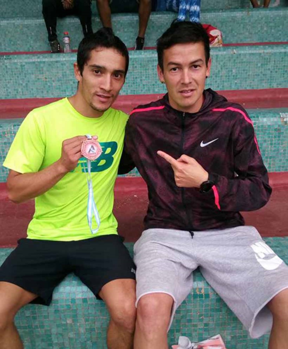 El esquelense Joaquín Arbe con su medalla de bronce ganada ayer.