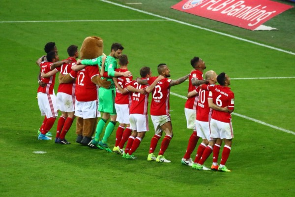Bayern Munich apabulló a Borussia Dortmund en el clásico alemán.