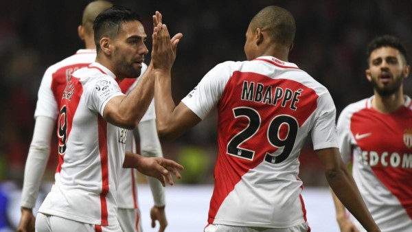 El Mónaco de Falcao va por el título de la liga francesa.