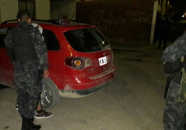 La policía verificaría la procedencia del auto