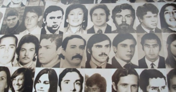 La consulta se realizará sobre el material donde aparece mencionada la persona sobre la cual se busca información.