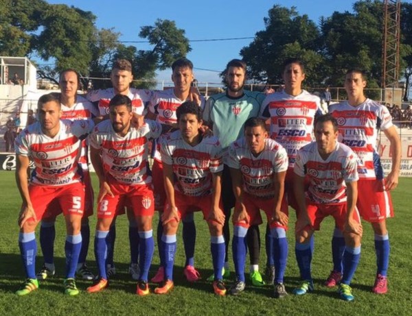 La victoria le permite al conjunto entrerriano soñar con la permanencia.