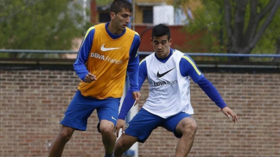 Bentancur no está al 100%, hoy no se entrenó. Tiene un golpe en el gemelo.