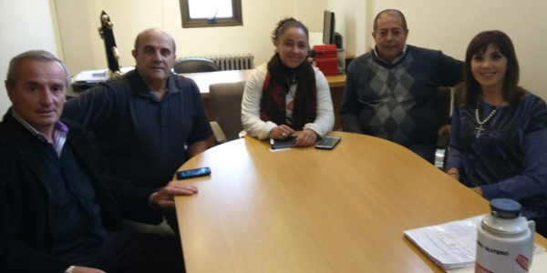 Claudio Yopolo, Norberto Ferrero, María Cristina González y Alberto Pérez Gasul, con Paola Soto en el CF.