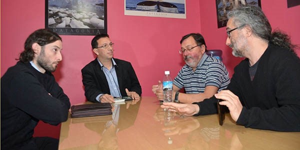 Interés. Maderna y el concejal Juan Aguilar obtuvieron información de primera mano sobre Pepsi. 