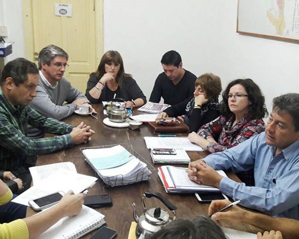 Debate. Una postal de la cumbre que dejó fuertes definiciones.