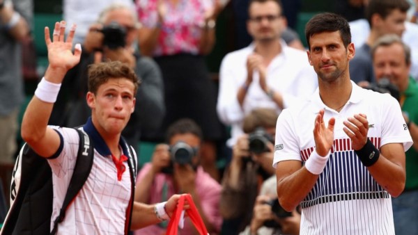 Tremenda ovación para Schwartzman en Roland Garros: hasta Djokovic lo aplaudió de pie.