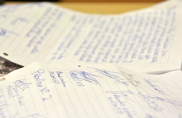 Con una prolijísima letra, uno de los representantes redactó la carta que hicieron llegar a este diario.