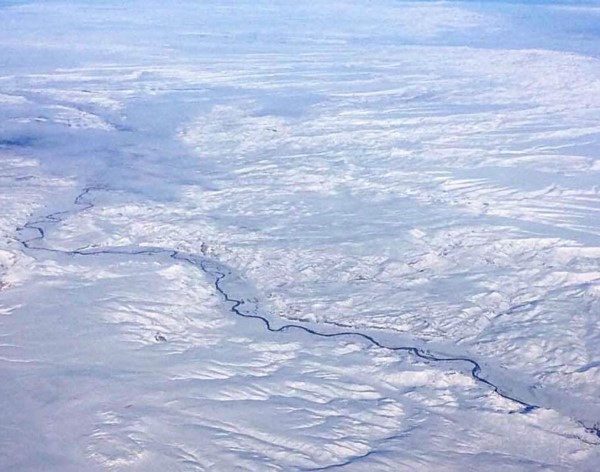 Todo blanco. Una postal de la meseta chubutense cubierta de nieve tras el temporal de los últimos días. (foto instagram cthomasrw)