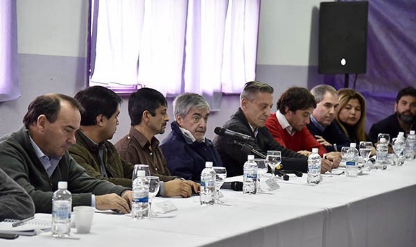 Los intendentes plantearon la difícil situación económica.