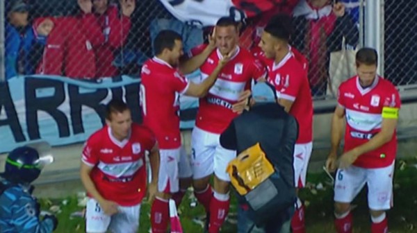 Morón se consagró campeón de la Primera B Metropolitana y vuelve a la B Nacional.